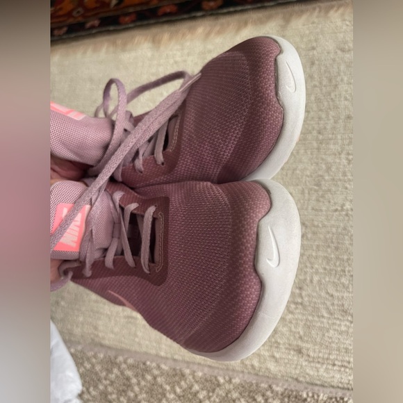 NIKE Flexexperience RN7 Shoes ~ size 10 ~ GUC Pink/Mauve color - Picture 4 of 9